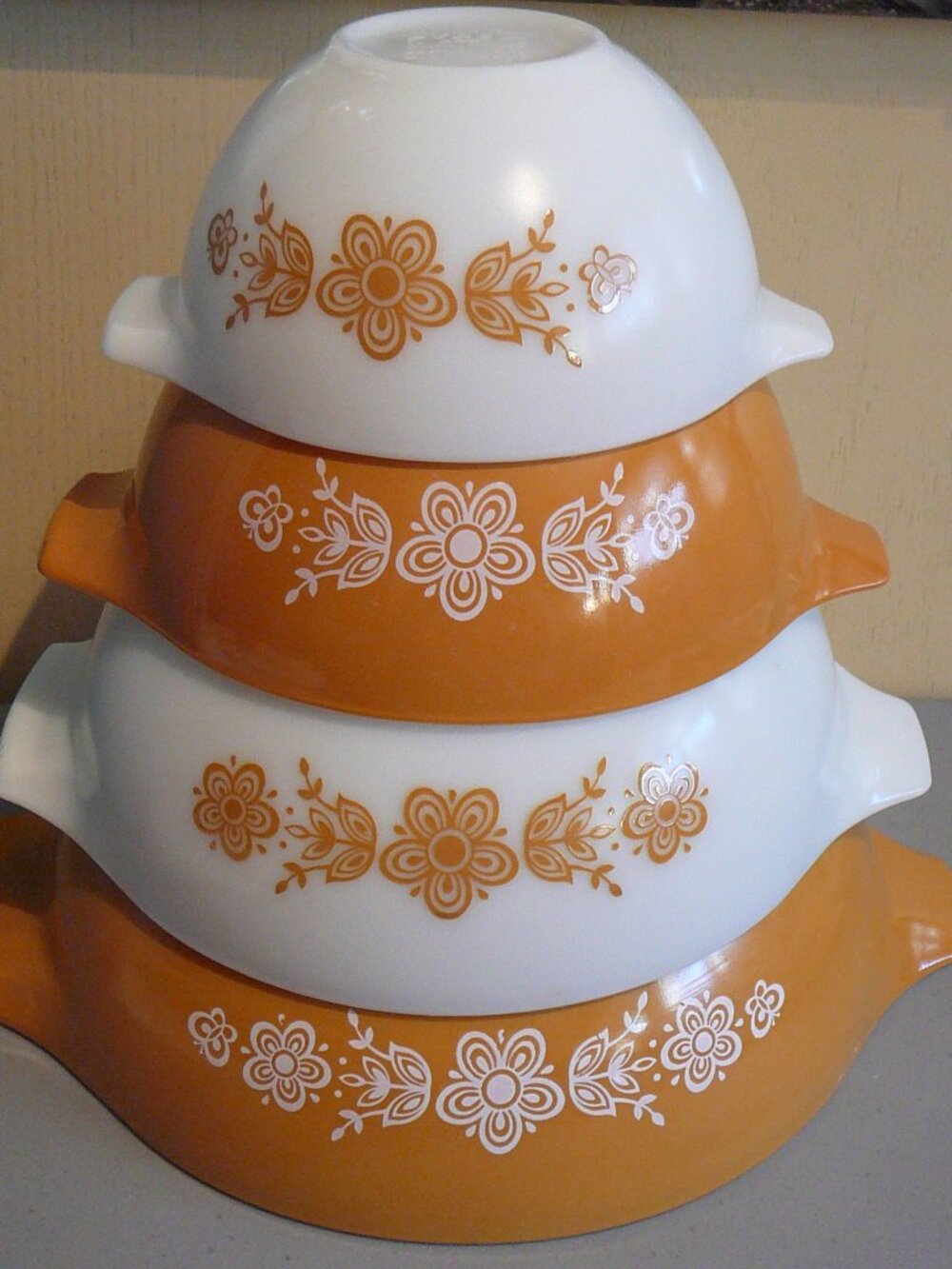 4 Pyrex Butterfly Gold Cinderella Bowls 441 442 443 444